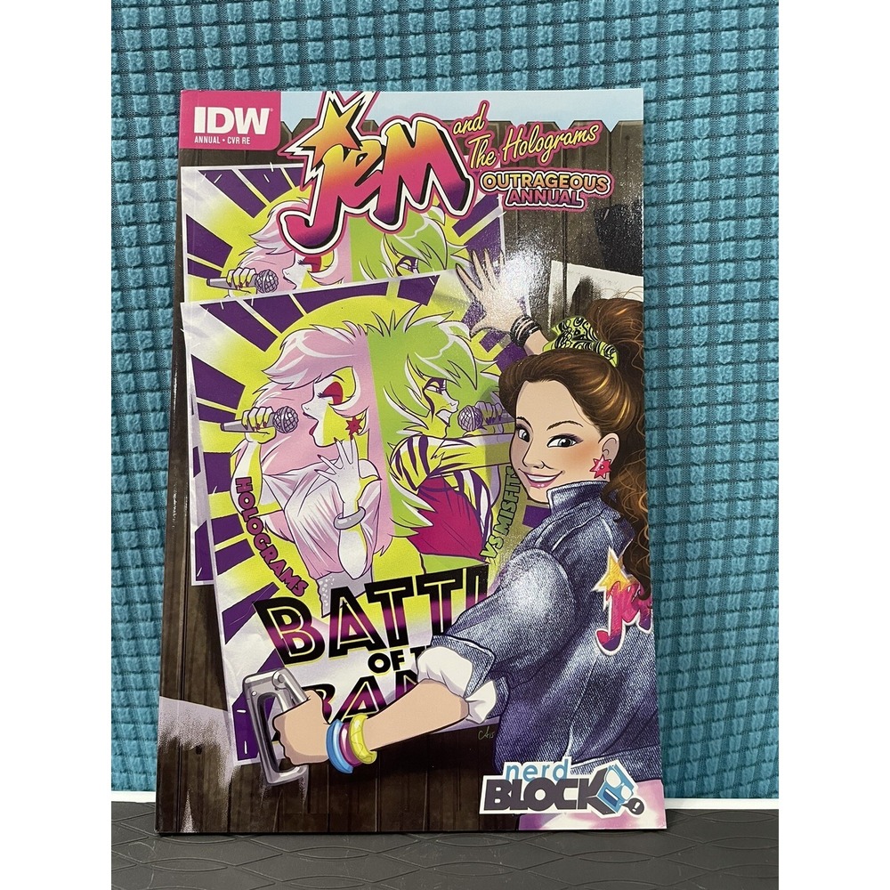 Jem and the Holograms Outrageous Annual Comic Book Nerd Block Exclusive IDW